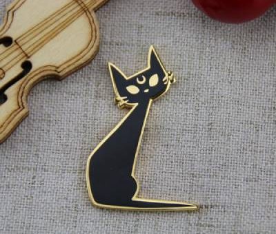 Black Cat Lapel Pin