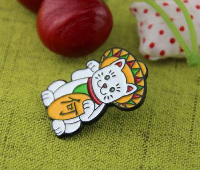 Fortune Cat Lapel Pin