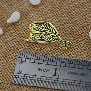 The Size of Wheat Lapel Pin