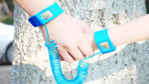 anti lost wristbands worn on the wrist