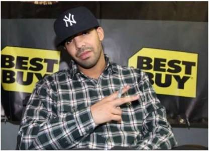 Drake wearing NY CAP